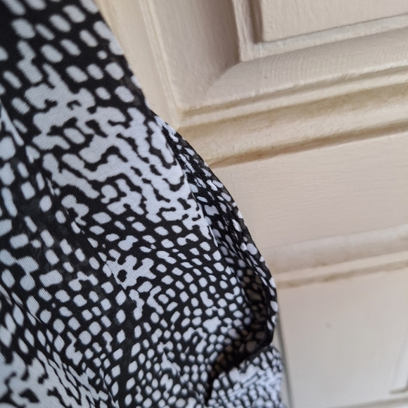 Forever 21 Cute Junior Dress Blk/Wht/Blue SzS Cap Sleeves Mini Elastic Waist - Picture 6 of 9